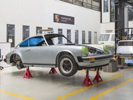 1974 Porsche 911 SC Polar Silver 9114103164 - Assembly